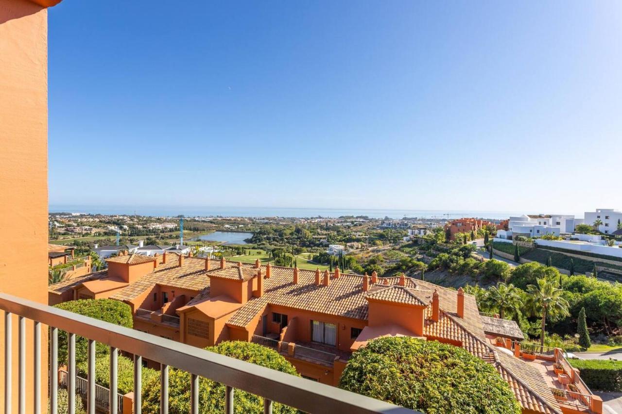 Royal W/shared Pool, Terrace &a/c Malaga
